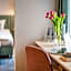 Hotel H12
