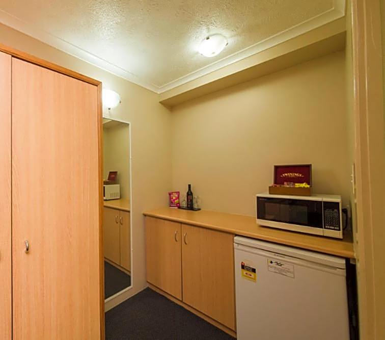 Harbour Sails Motor Inn