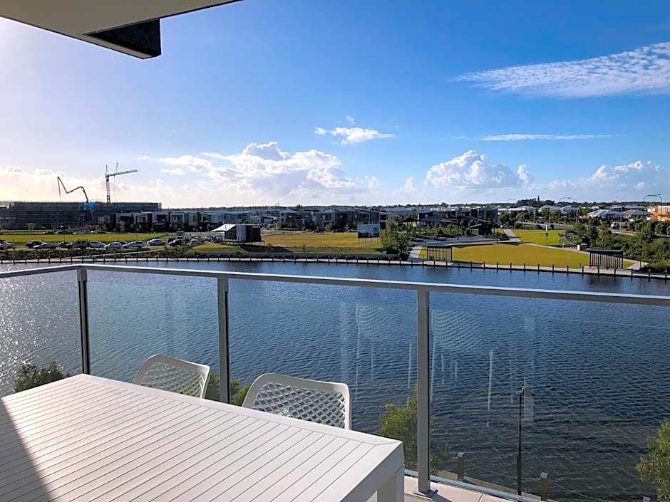 Waterline at Oceanside