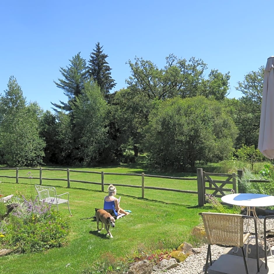 Sérénité Verte à La Tuilerie Accommodation