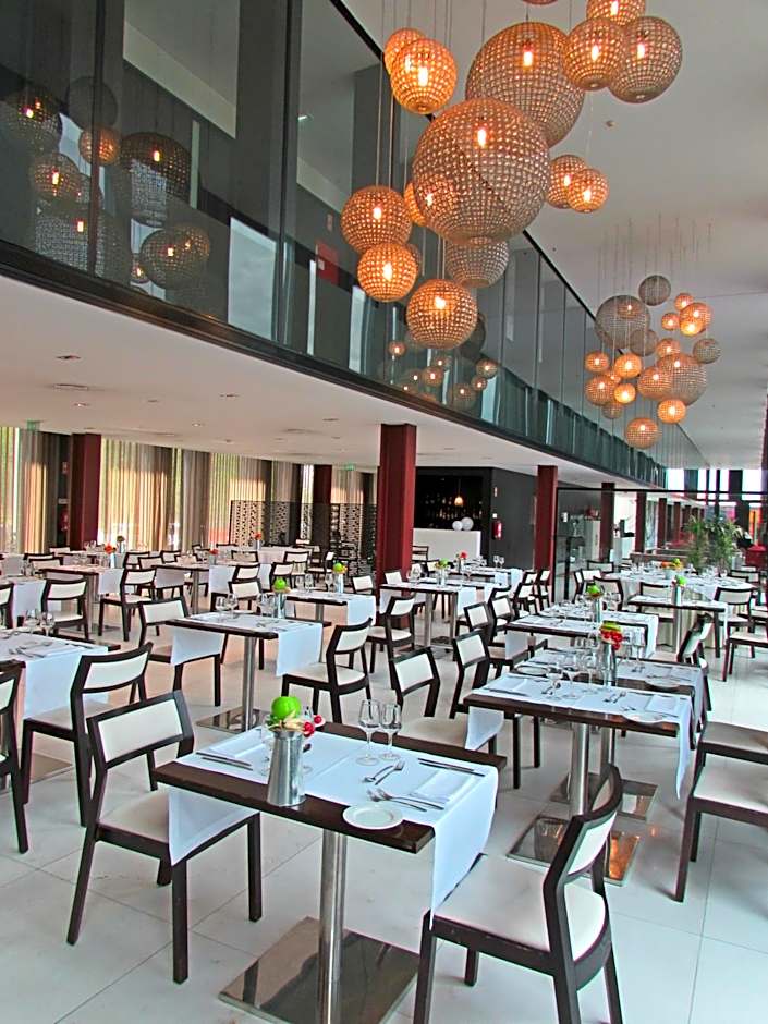 Axis Viana Business & SPA Hotel