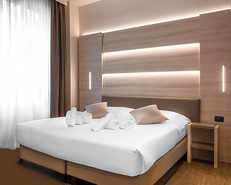 Duomo Hotel & Apartments