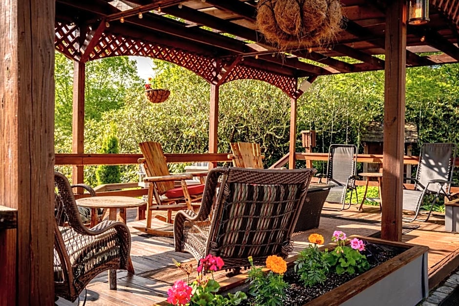 Azalea Garden Inn