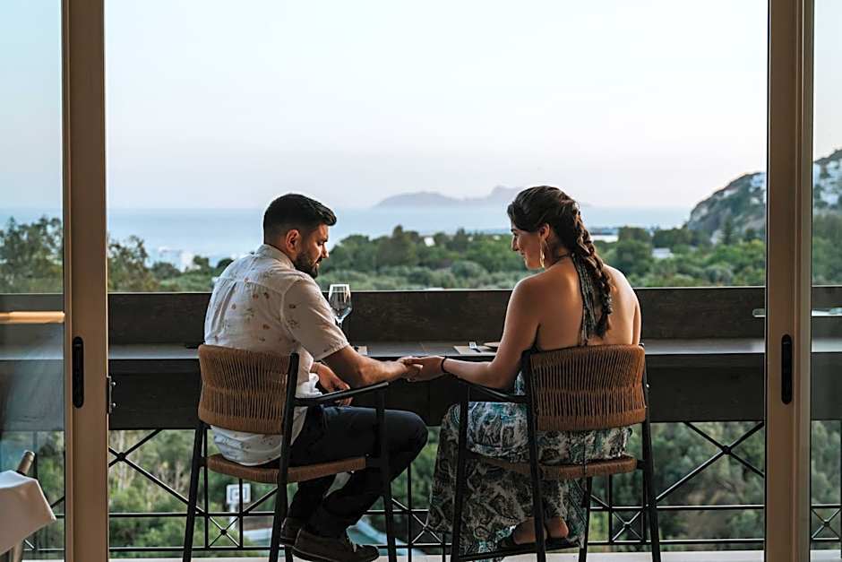 Paralos The Maxine Adults Only