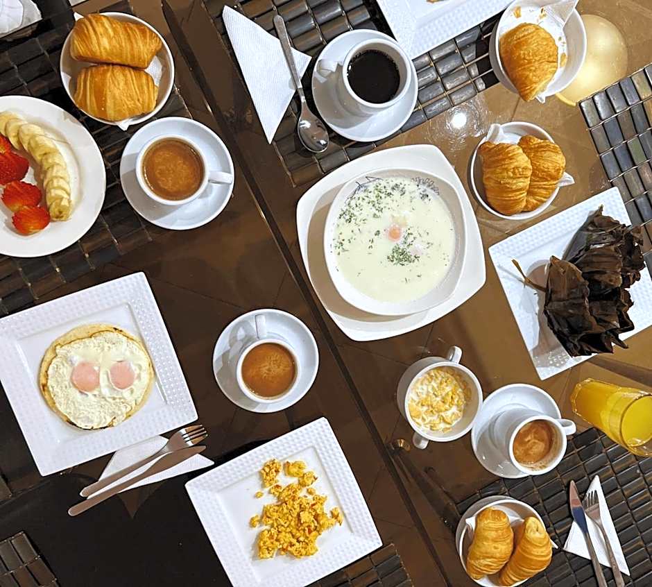 Ayenda 1032 Titas House