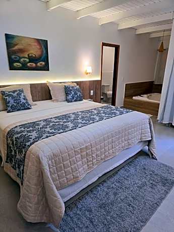 Deluxe Suite with Spa Bath