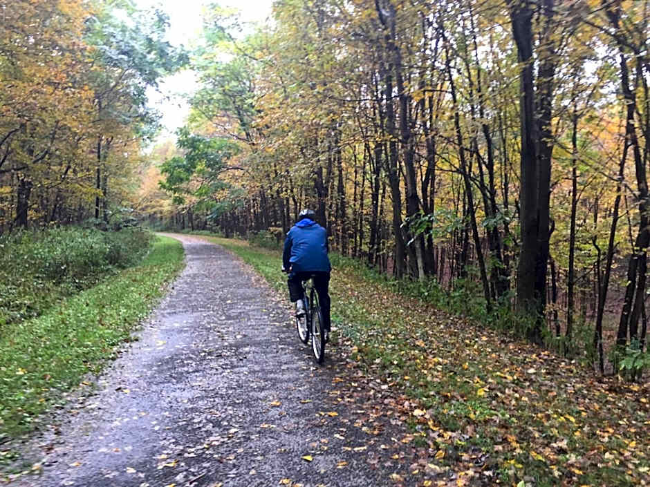 Holiday Inn Express & Suites La Vale/Cumberland By IHG