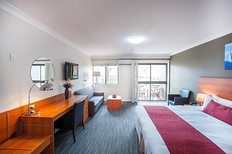 Ramada Hotel & Suites Sydney Cabramatta