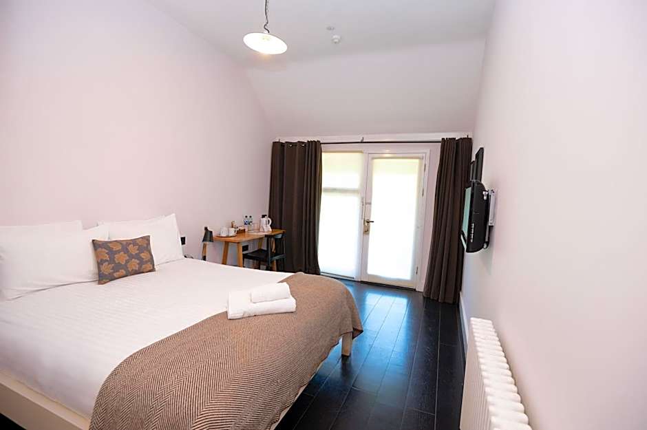 The Olde Bell, BW Signature Collection