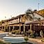 El Caminante Bar & Bungalows
