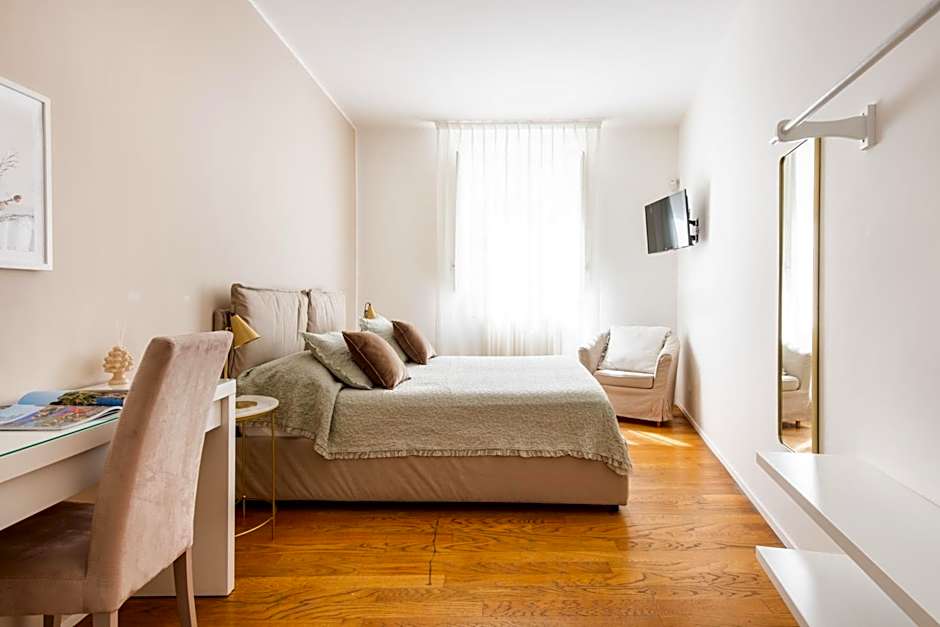 Moncada Suites & Apartments