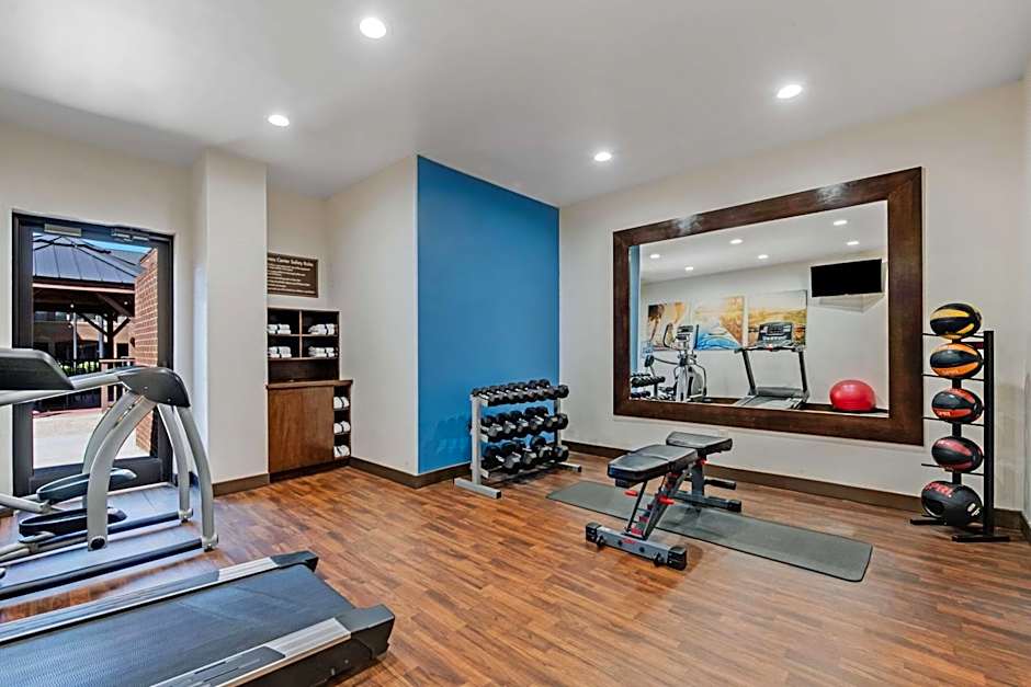 Comfort Suites Chesapeake - Norfolk