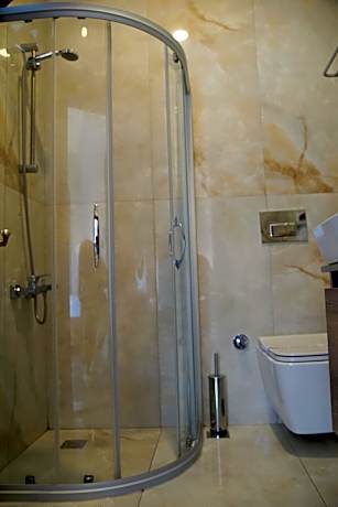 Deluxe Double Room with Side Sea View