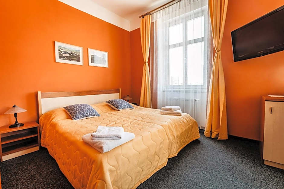 Hotel U Valdické brány