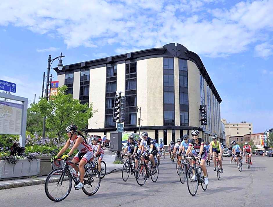 Hotel Chicoutimi, affilié à Hyvi