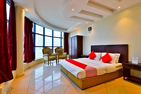 One Bedroom Deluxe Apartment