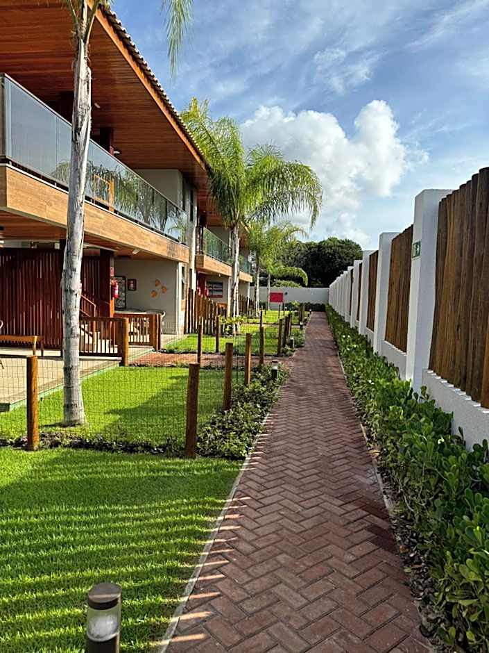 EKO Itacimirim Village