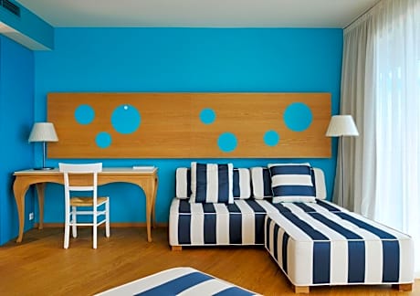 Junior Suite with Park View