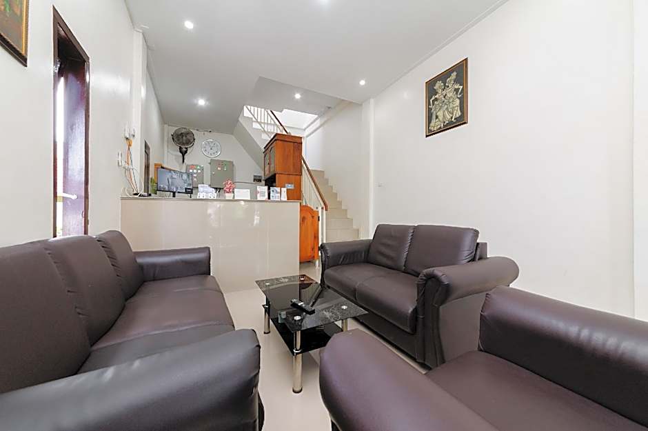 RedDoorz Syariah near Pelabuhan Ulee Lheue Banda Aceh