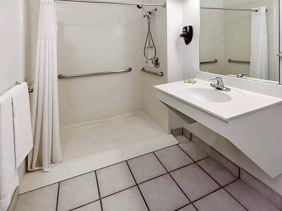Photo 1 of 1 of 1 King Bed Suite, Nonsmoking