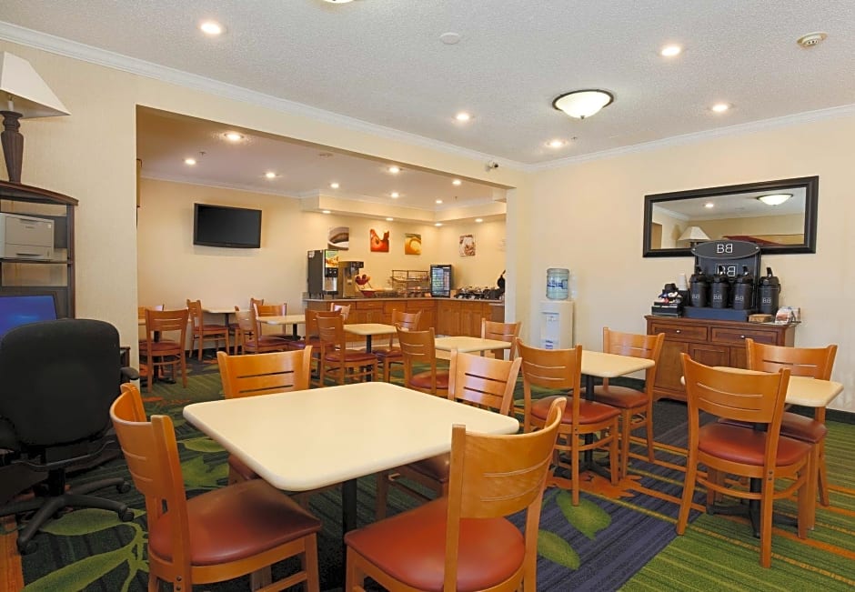 Comfort Inn & Suites