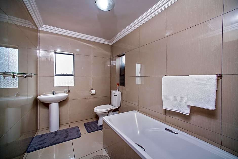 Khayalami Hotel - Emalahleni