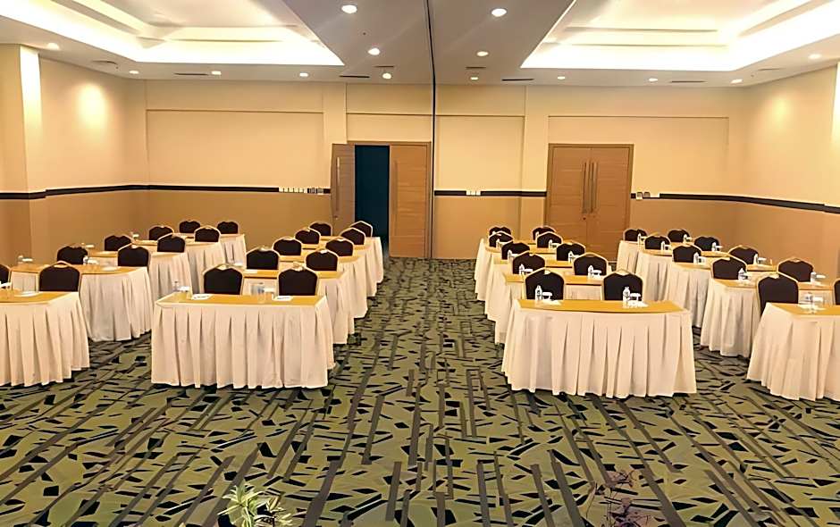 MaxOneHotels at Vivo Palembang