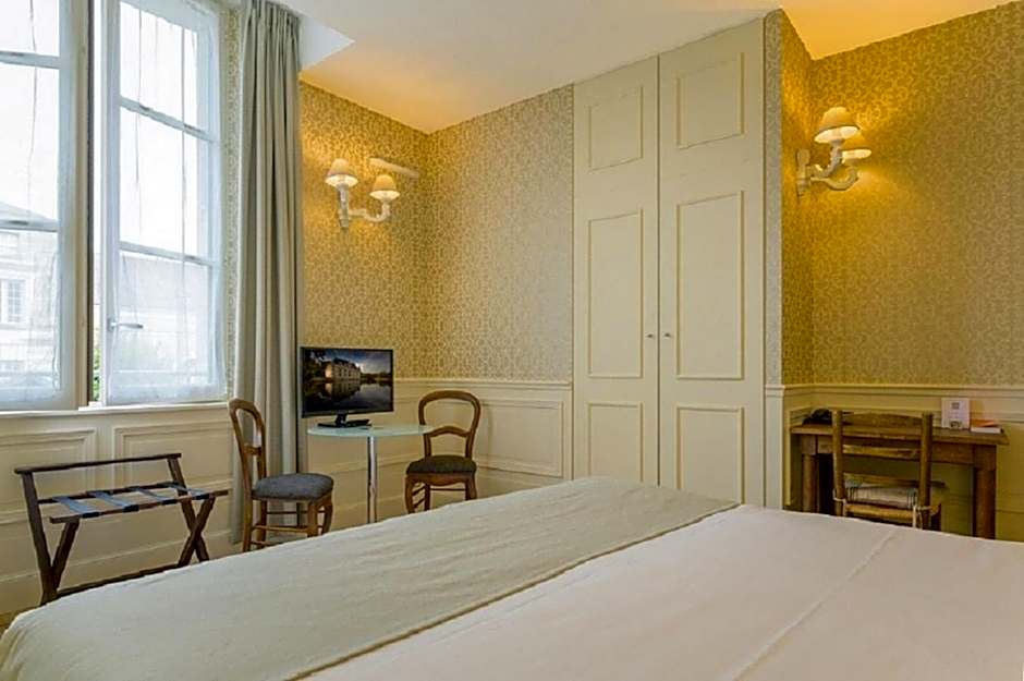 Hôtel Grand Monarque