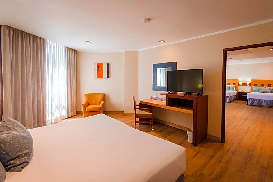 Hotel Mirabel