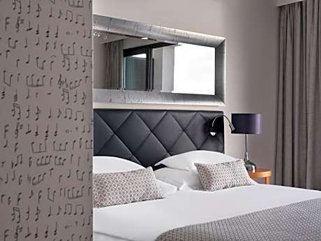 Deluxe Double or Twin Room with Garden View