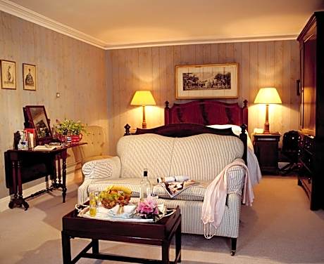 Double / Twin Room with Garden View