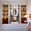 Small Luxury Hotel Ambassador a l'Opera