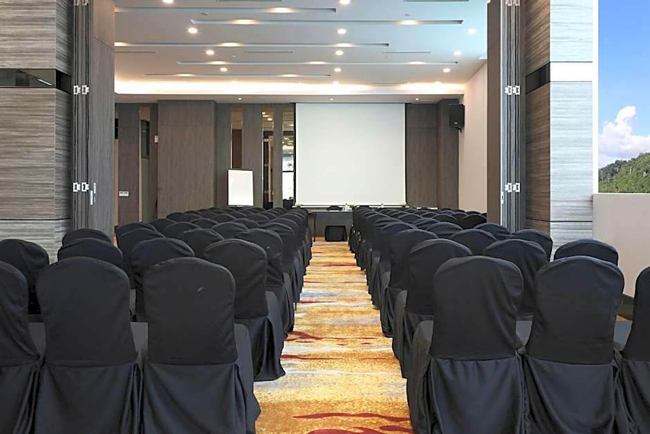 Hompton by the Beach Penang