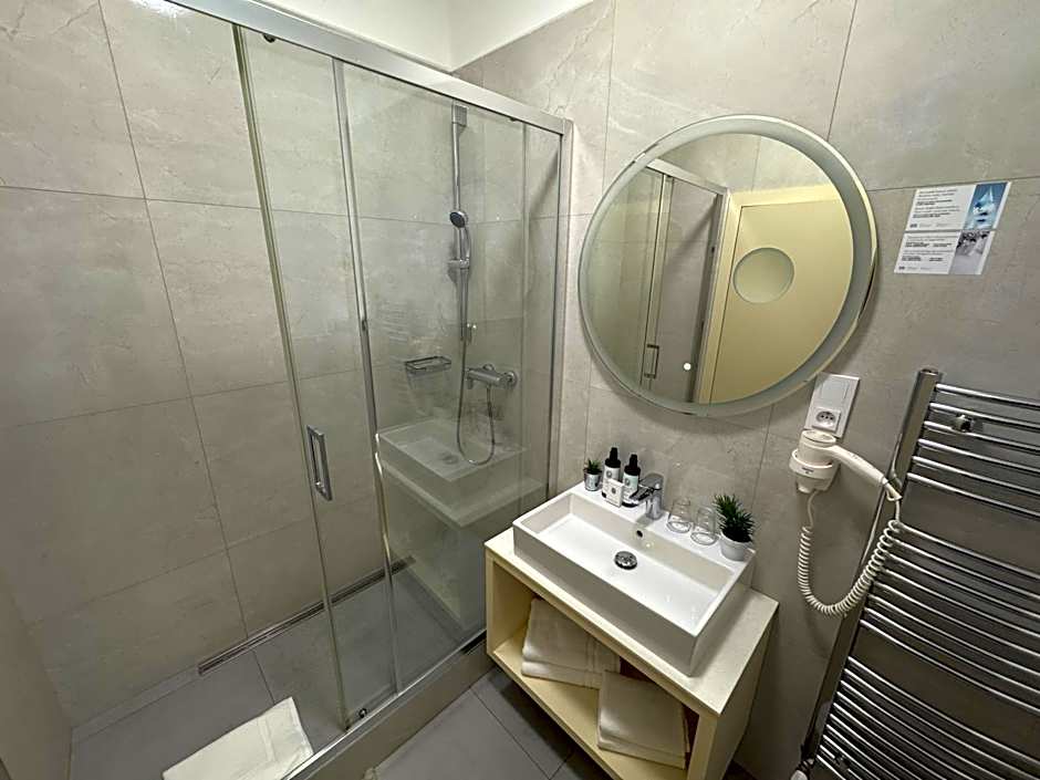 The Golden Wheel Boutique Hotel