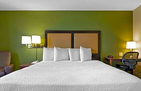 One Bedroom Suite - Non-Smoking