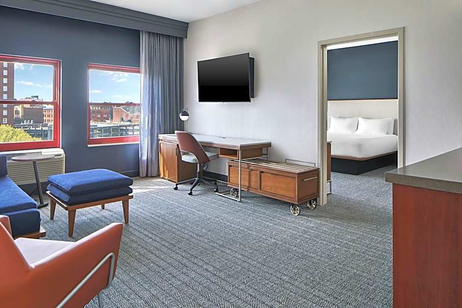 Courtyard by Marriott Providence Downtown