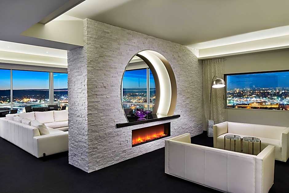 The Davenport Grand, Autograph Collection by Marriott