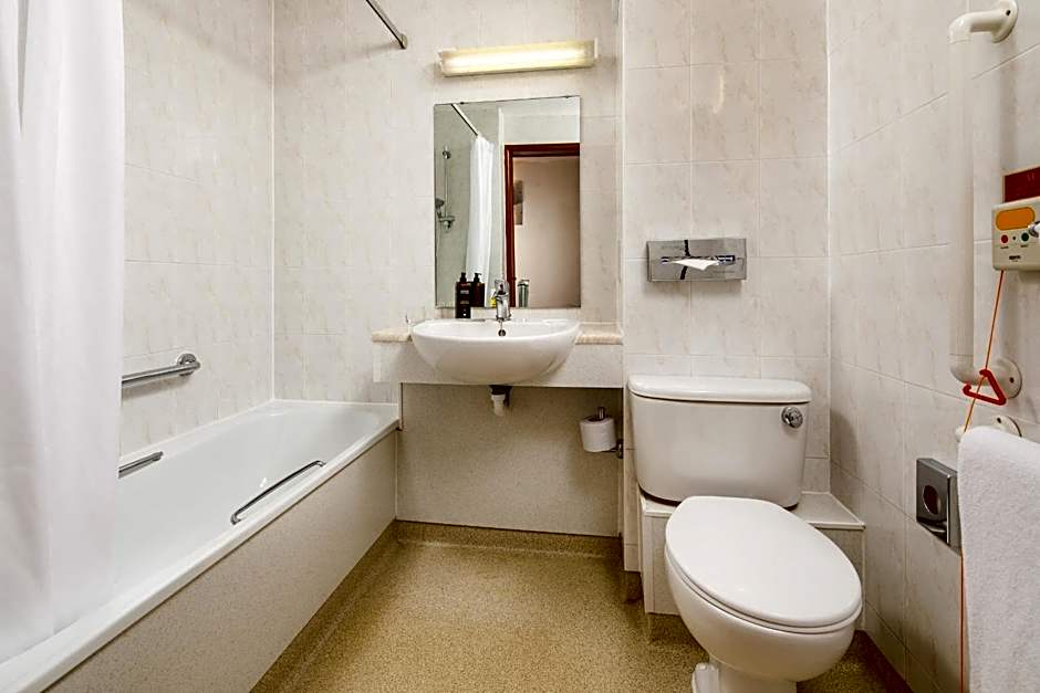 Mercure Livingston Hotel
