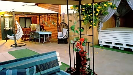 Zimmer Belev HaKikar- Dead sea