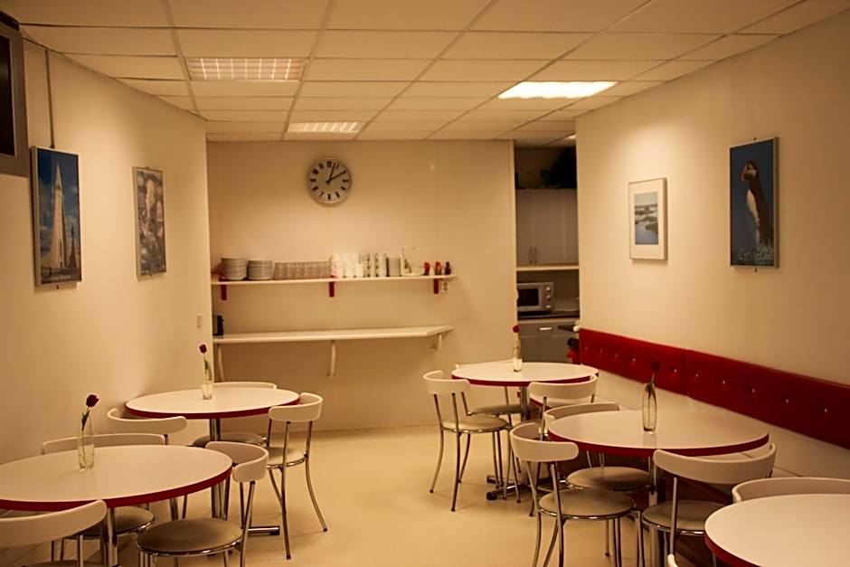 101 Guesthouse Hotel