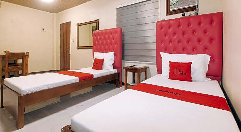 RedDoorz @ GaDi Hotel San Jose del Monte City