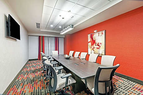 2 Queen W/Fridge Nonsmoking