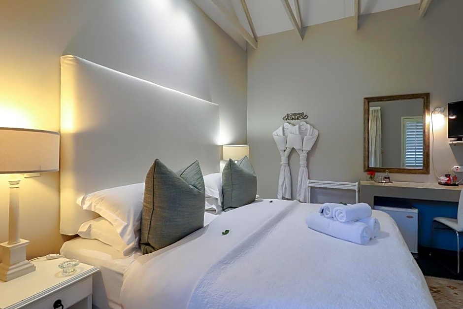 Hermanus Lodge on the Green - Solar Power