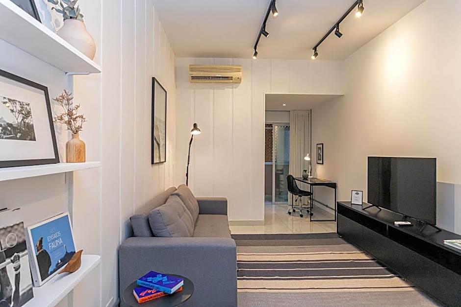 Apartamento Moderno a 300 m da Praia do Leblon