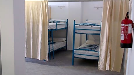 Bunk Bed in Mixed Dormitory Room