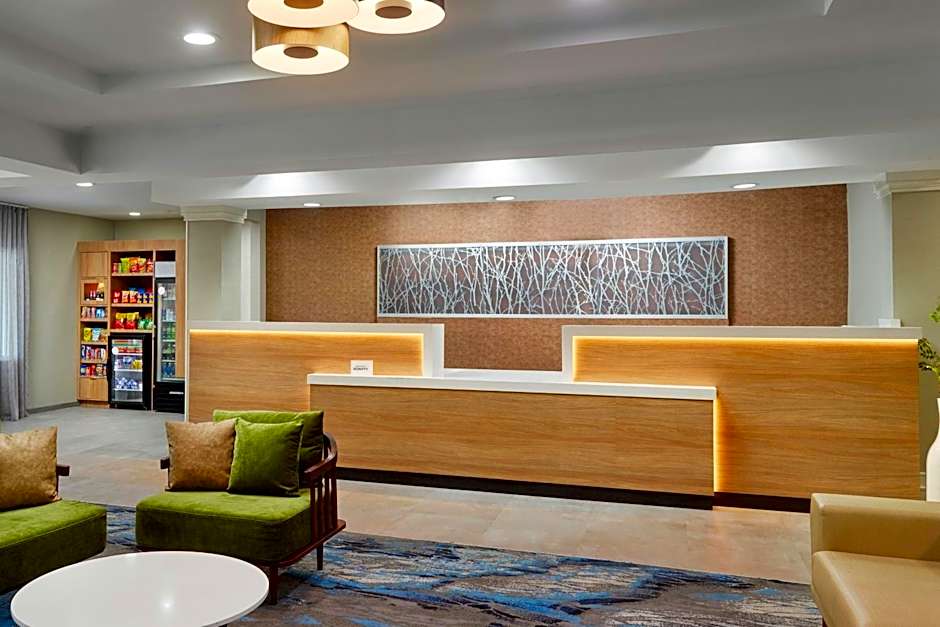 Fairfield Inn & Suites by Marriott Charleston North/University Area