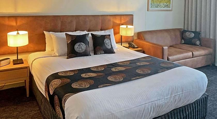 Comfort Hotel Adelaide Meridien