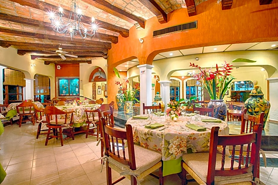 Hotel Garza Canela