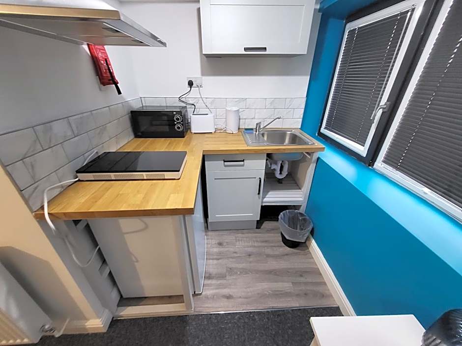 Premier Studios Nottingham - Tring Vale