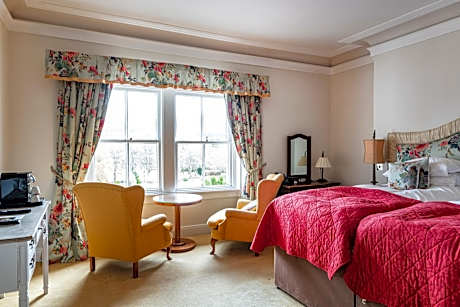 Master Room with Loch Ness View